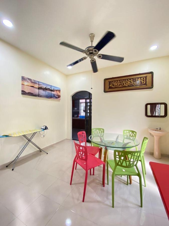 Family Homestay กัวลาตรังกานู ภายนอก รูปภาพ