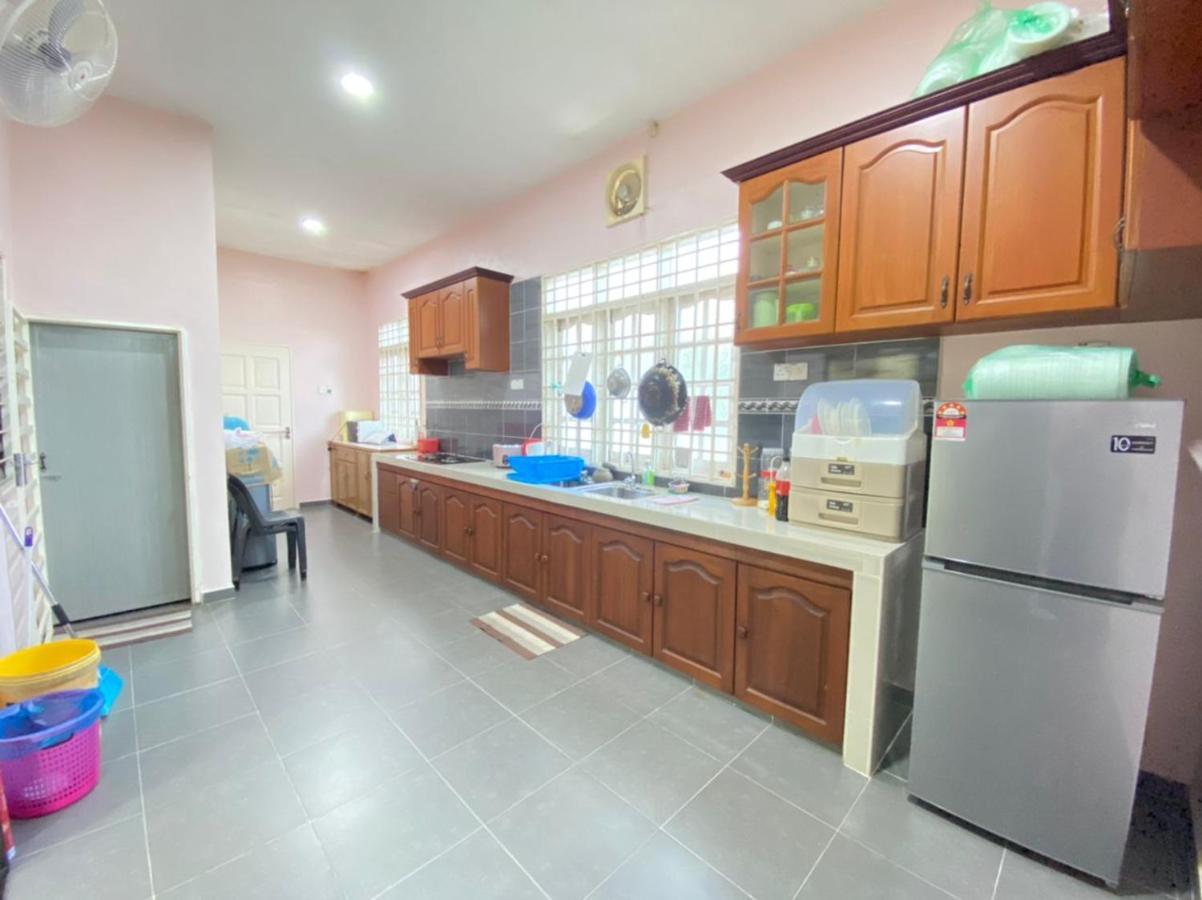 Family Homestay กัวลาตรังกานู ภายนอก รูปภาพ