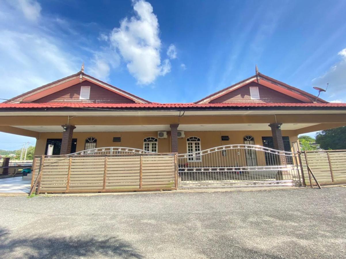 Family Homestay กัวลาตรังกานู ภายนอก รูปภาพ