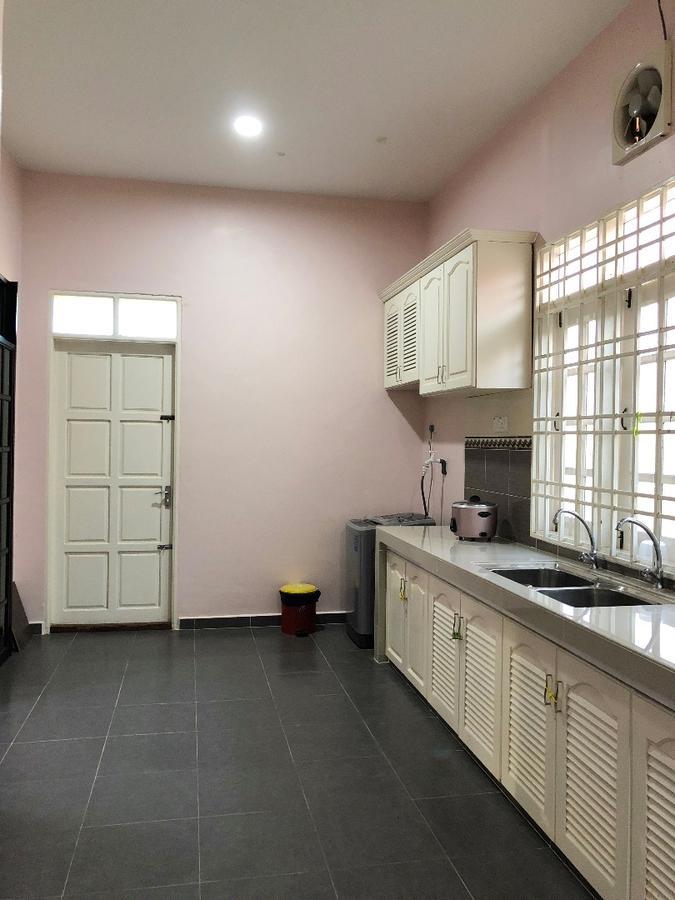 Family Homestay กัวลาตรังกานู ภายนอก รูปภาพ