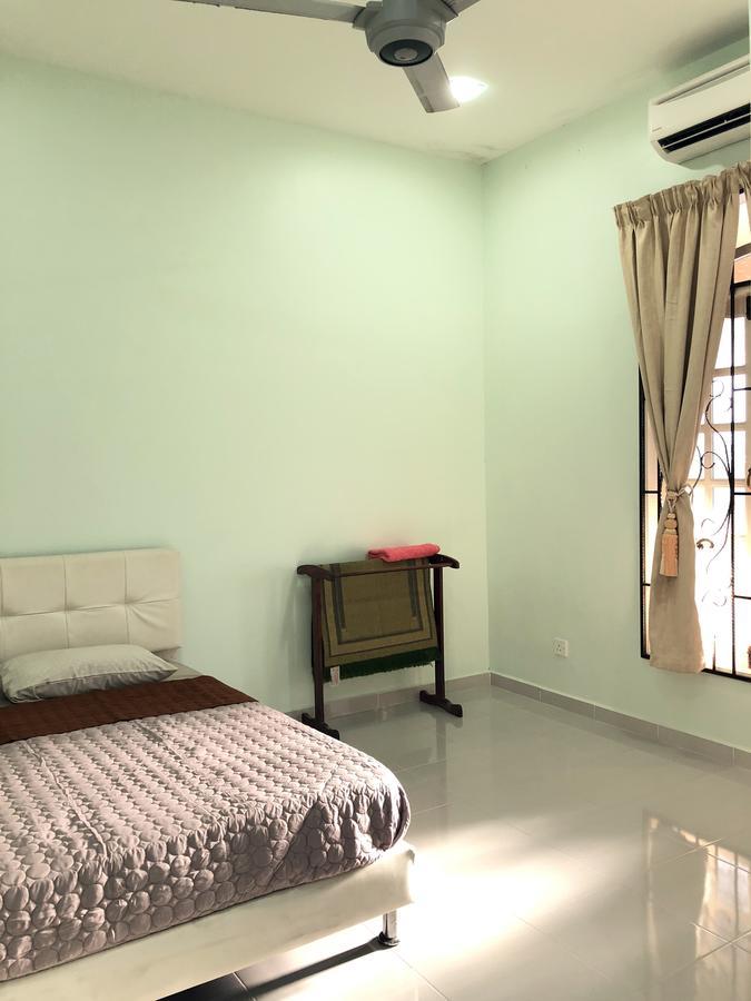 Family Homestay กัวลาตรังกานู ภายนอก รูปภาพ